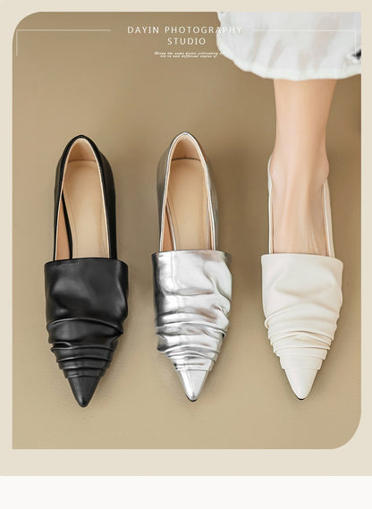 Pointed-toe Low Heel Flat Shoes Black Creamy-white