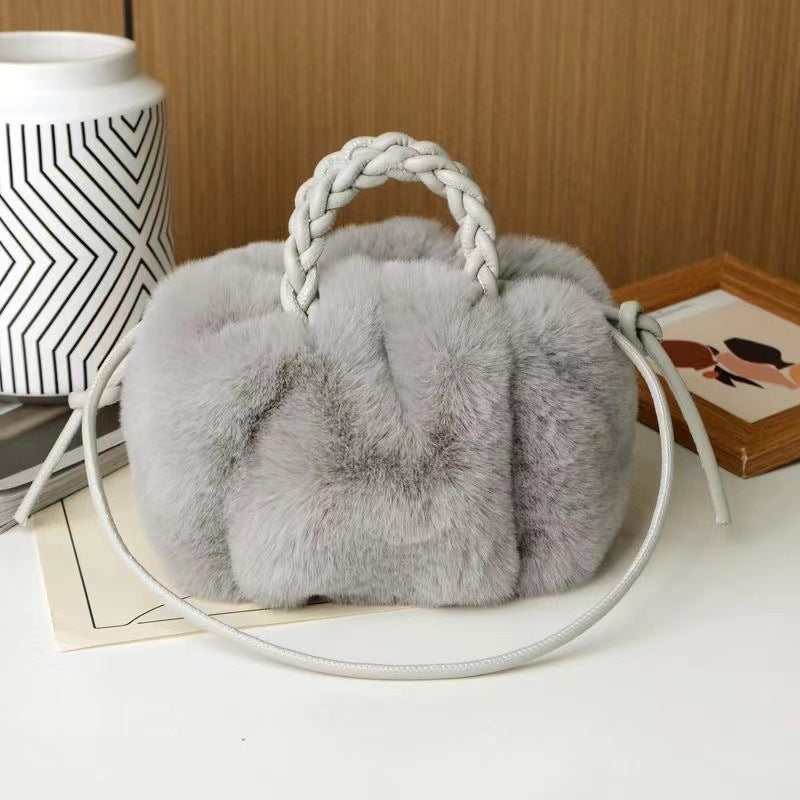 Plush Versatile Handbag Women's Pleated Cloud Bag