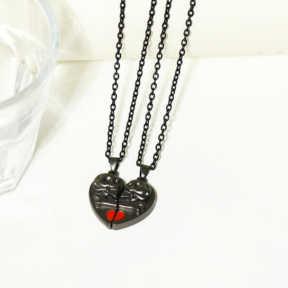 Punk Retro Skull Pendant Halloween Necklace Heart-shaped Magnetic Stitching Love Skull Couple Necklace